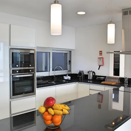 Villa Spectacular Calheta Cliffscape 3 Bedrooms Panoramic Sea Views Well-furnished In *