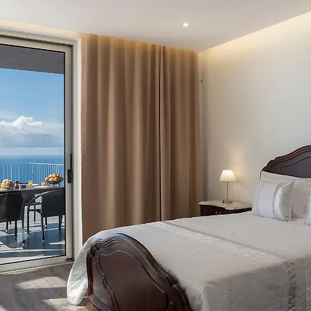 Spectacular Calheta Cliffscape 3 Bedrooms Panoramic Sea Views Well-furnished In *