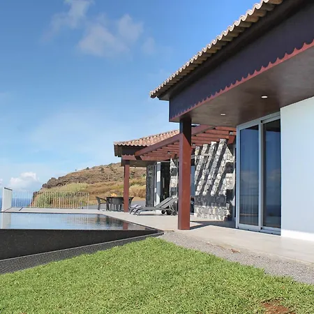 Spectacular Calheta Cliffscape 3 Bedrooms Panoramic Sea Views Well-furnished In