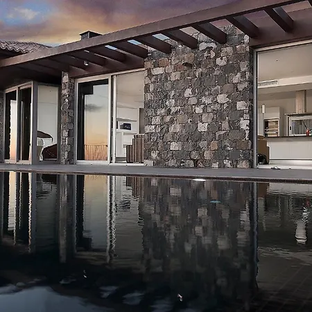 Spectacular Calheta Cliffscape 3 Bedrooms Panoramic Sea Views Well-furnished In *